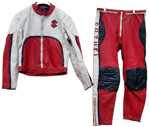 Suzuki vintage red - vintage,