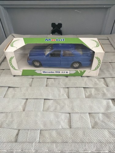 Corgi mobil performance car - corgi,