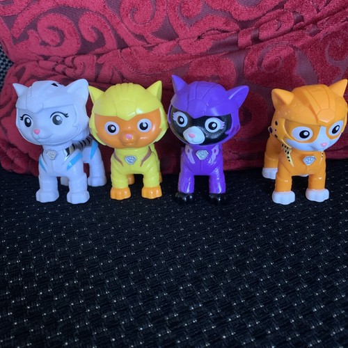 Paw patrol cat - paw, pack