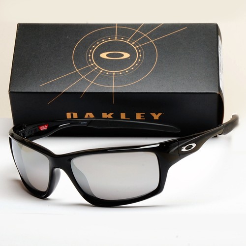 Oakley sunglasses polarized - oakley,