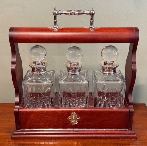 Stunning decanter tantalus - 3,