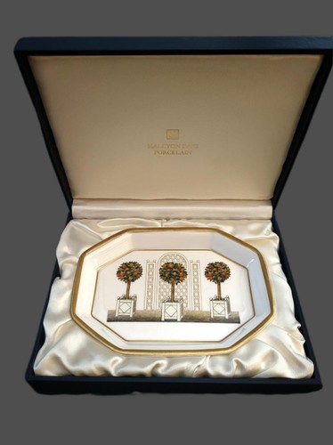 Luxurious halcyon days trinket - luxurious,