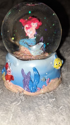 Disney snowglobe the - disney, little