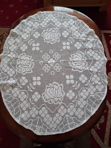 Vintage white oval - , cotton