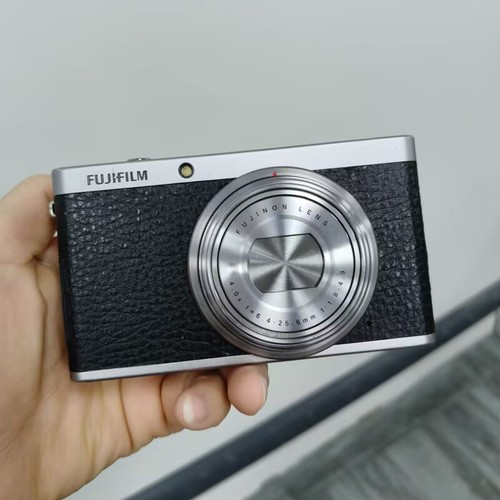 Fujifilm xf1 compact digital - fujifilm,