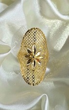 Stunning 22ct gold ring size