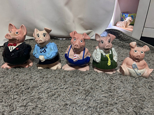 Wade ceramic pig figurines - ceramic, set