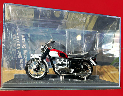 Triumph diecast motorcycle - triumph,