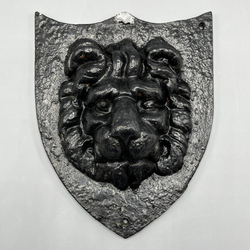 Vintage lion wall plaque - plaque, black