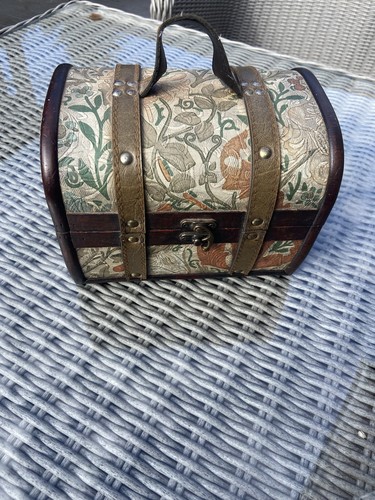 Vintage retro wooden treasure - retro,