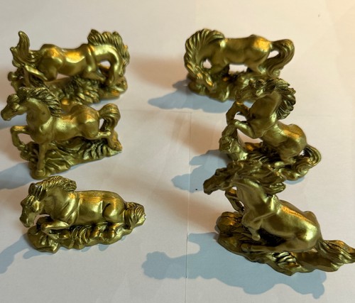 New set detailed - of, heavy
