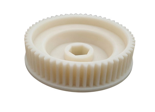 First gear for toothed - gear,