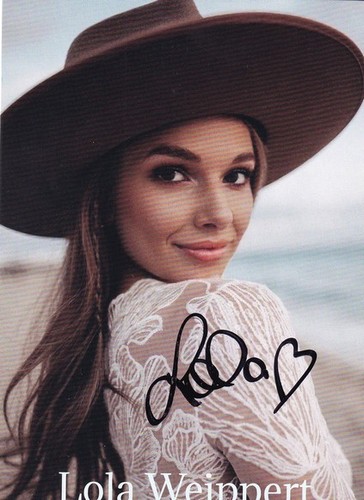 Model lola weippert - model, tv