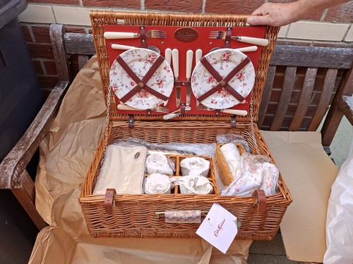 Cath kidston picnic hamper - hamper,