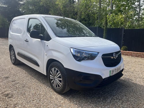 Vauxhall combo 2300 dynamic - combo,