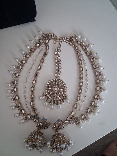Asian style gold tone - asian,
