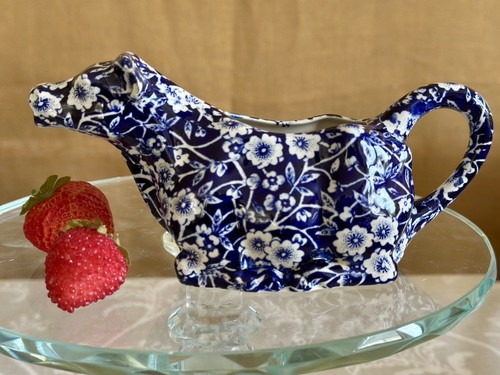 Burleigh blue calico - blue, cow