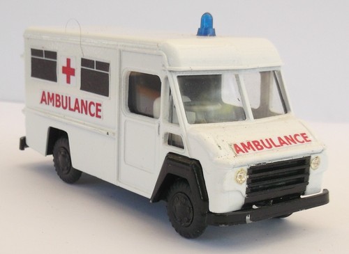 Lion car commer walk - car,
