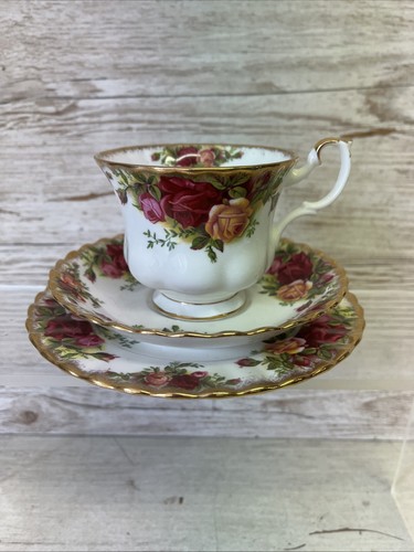 Royal albert old country roses - old,