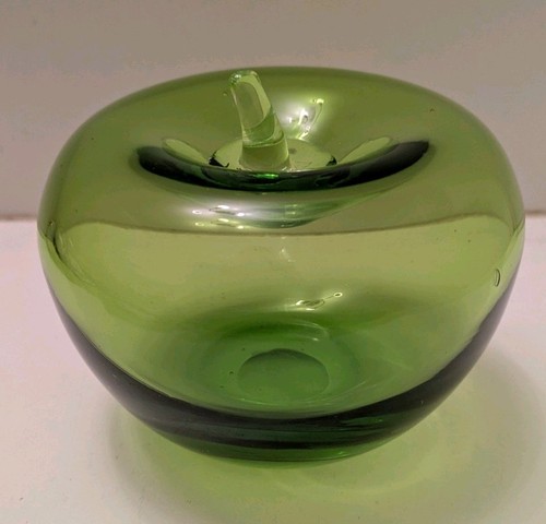 Beautiful hand blown green art - beautiful,