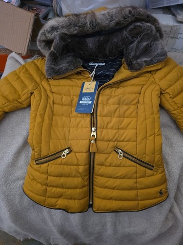 Joules warm welcome - 'a, welcome'