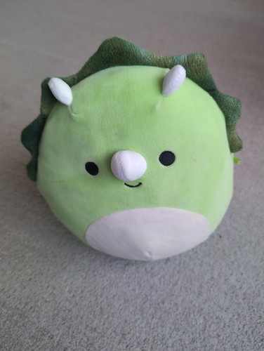 Green squishmallows tristan - green,