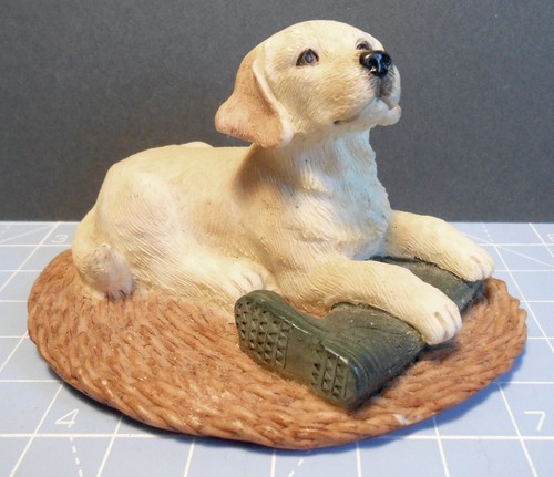 Labrador puppy figurine - labrador,