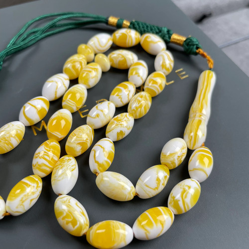 White pressed amber style - white,