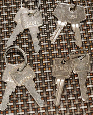 5 x Fruit / quiz / pool / arcade machine Key -  92250 pass key. ABSOLUTE BARGAIN