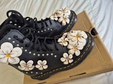dr martens
