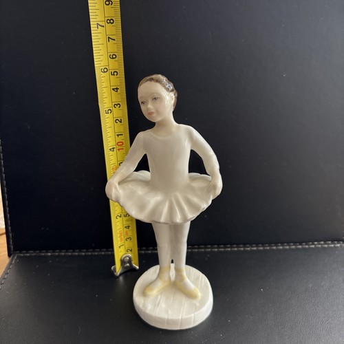 Royal doulton ballerina - ,