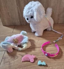 Barbie Walking 28 cm, the Fluffy Walk and Wag Puppy Barks