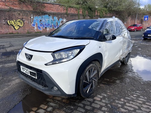 Toyota aygo ax1 - x, 1.0