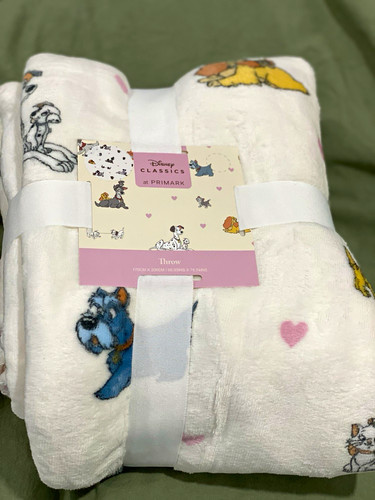 Disney classics throw - disney,