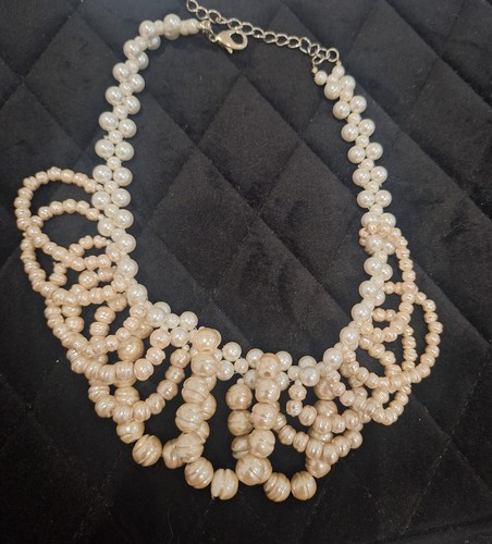 Jeager womans pearl necklase - pearl,