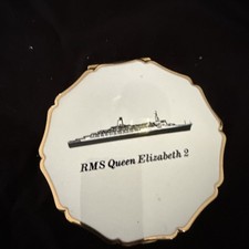 RMS Queen Elizabeth 2 Ship