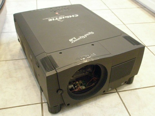 Christie roadrunner lcd - l6,