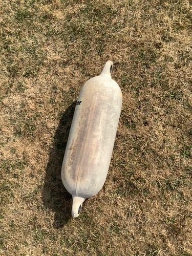 White 58cm long boat fender