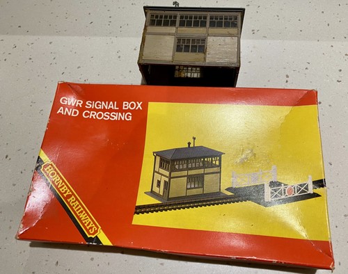 Hornby 186 signal box - hornby, &