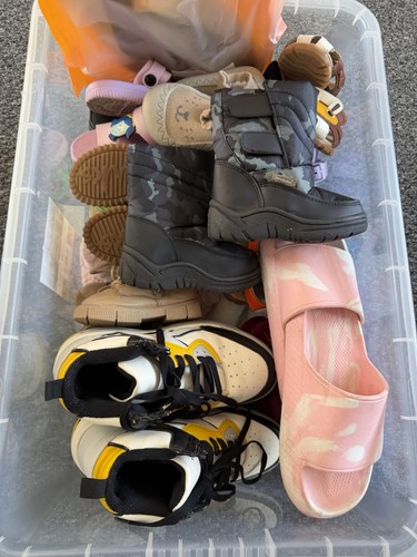 Shoes bundle children and - bundle,
