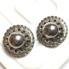 Vintage Silver Tone Dome Clip