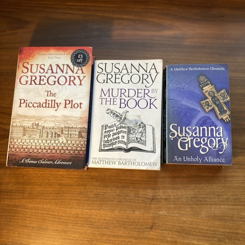 Susanna gregory book - book, bundle