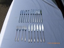 21 PIECES OF ONEIDACRAFT STAINLESS STEEL CUTLERY
