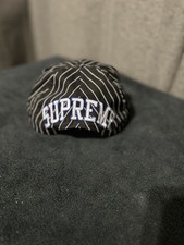 Supreme - Pinstripe Back Arc 5