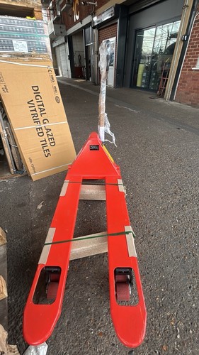 Manutan hand pallet - hand,