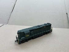 AHM HO SCALE DIESEL LOCOMOTIVE