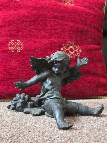 Sitting cherub putto - cherub, cupid