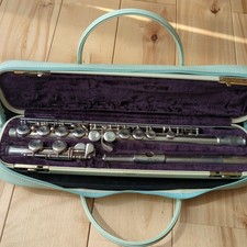 YAMAHA YFL-211S Flute Used
