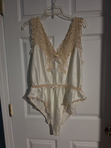 Christian dior vintage ivory - christian,