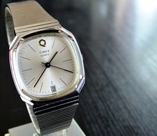 VINTAGE TIMEX Q M CELL DATE